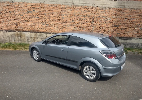 Opel Astra cena 11600 przebieg: 231000, rok produkcji 2006 z Wałbrzych małe 211